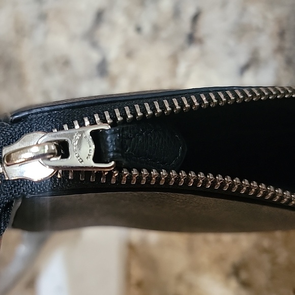 Coach EUC Dark Brown Signature Gold Chain LARGE WRISTLET - Picture 8 of 8